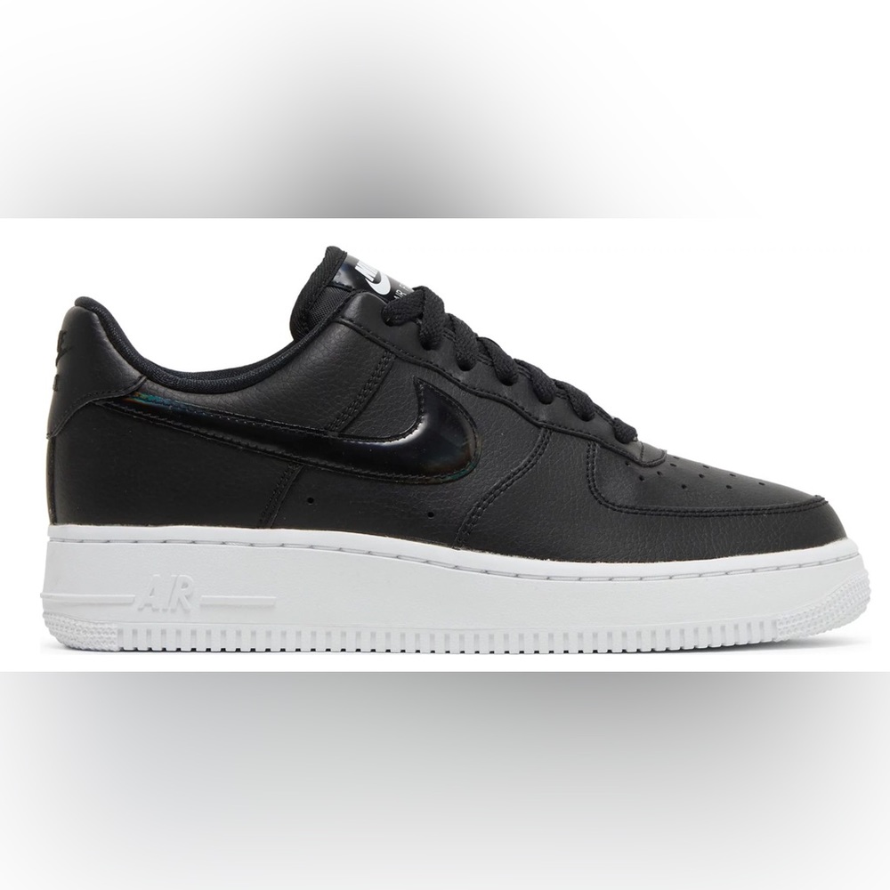 GENTLY WORN AIR FORCES🖤
